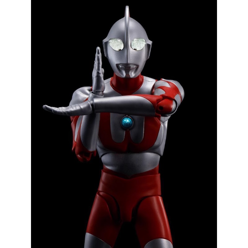 Model Kit Ultraman - S.H. Figuards True Bone Carving Method