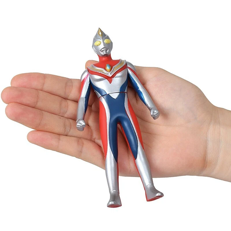 BANDAI Ultraman Tiga Sette Zof - Model Kit Ultraman recensione e prezzo