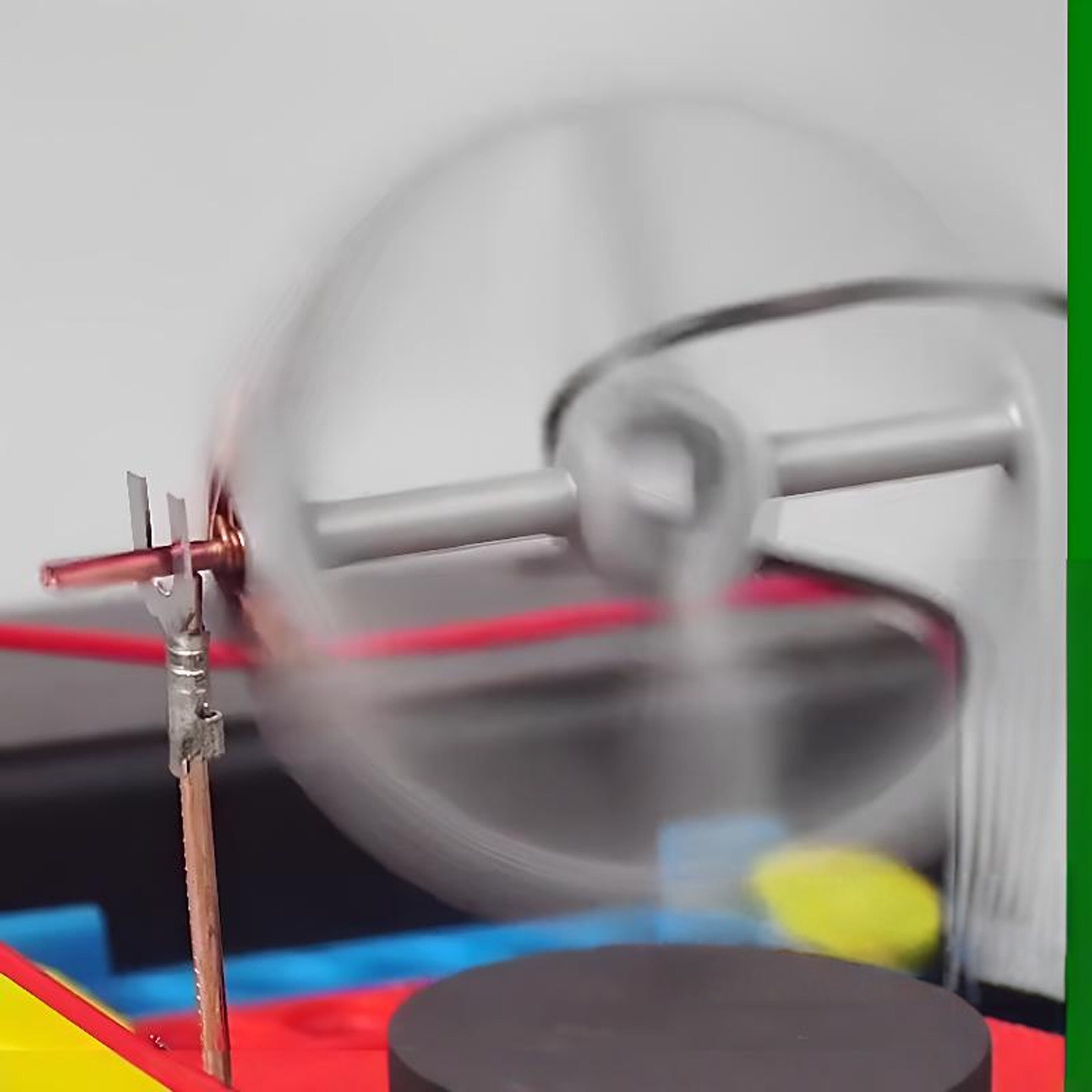 Modello Esperimentale di Motor - Model Kit Motor recensione e prezzo